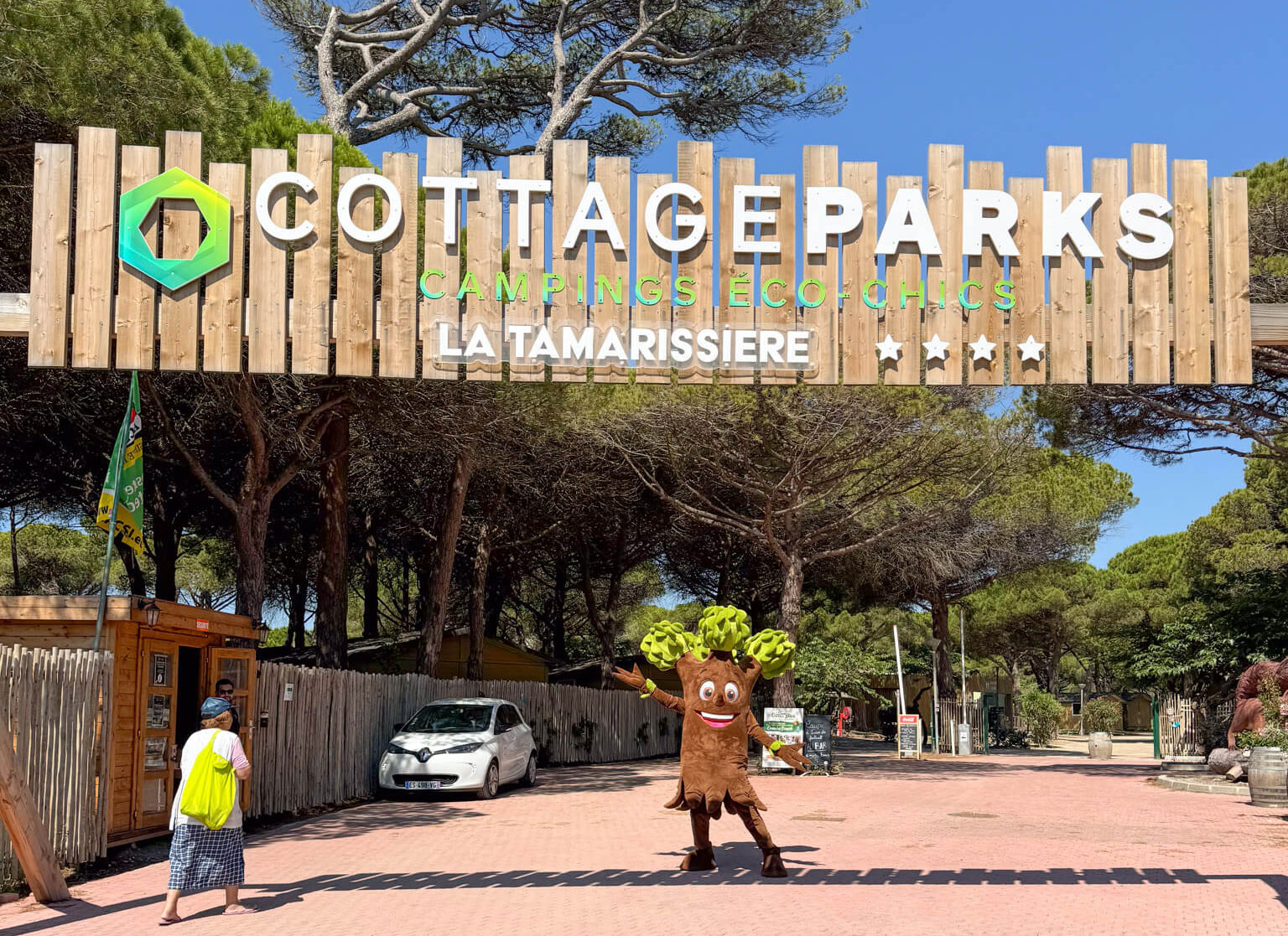 Camping with entertainment