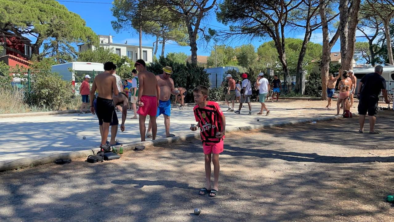 Camping with entertainment