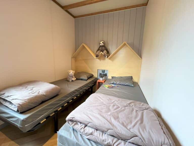 chambre enfants cottage cosy camping agde la tamarissiere 1 1.jpg