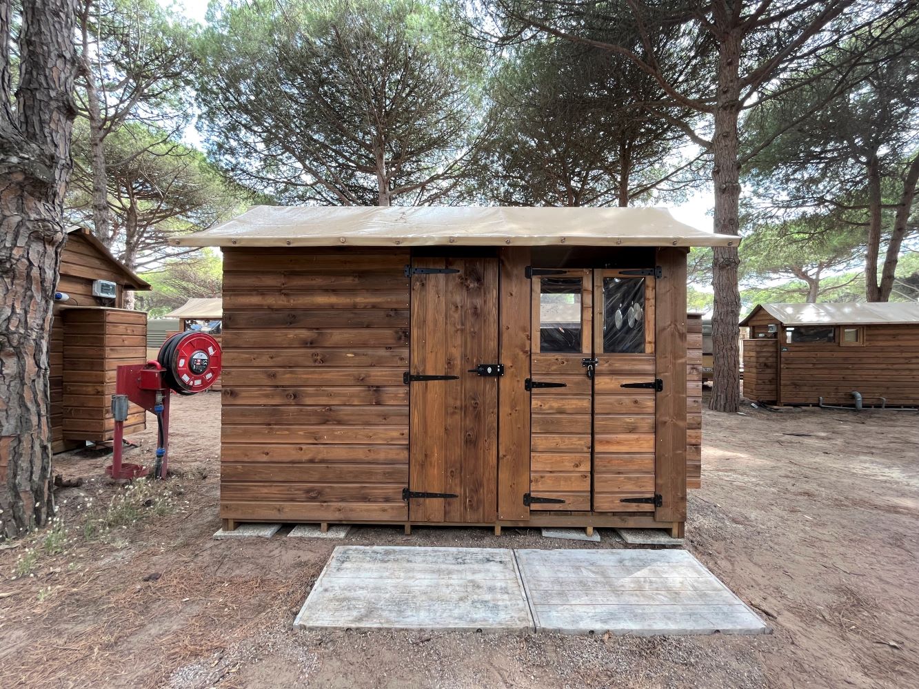emplacement avec sanitaire privatif premium camping agde la tamarissière