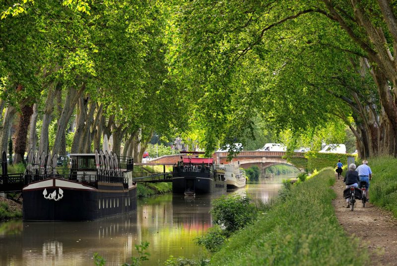 canal du midi béziers camping la tamarissière agde