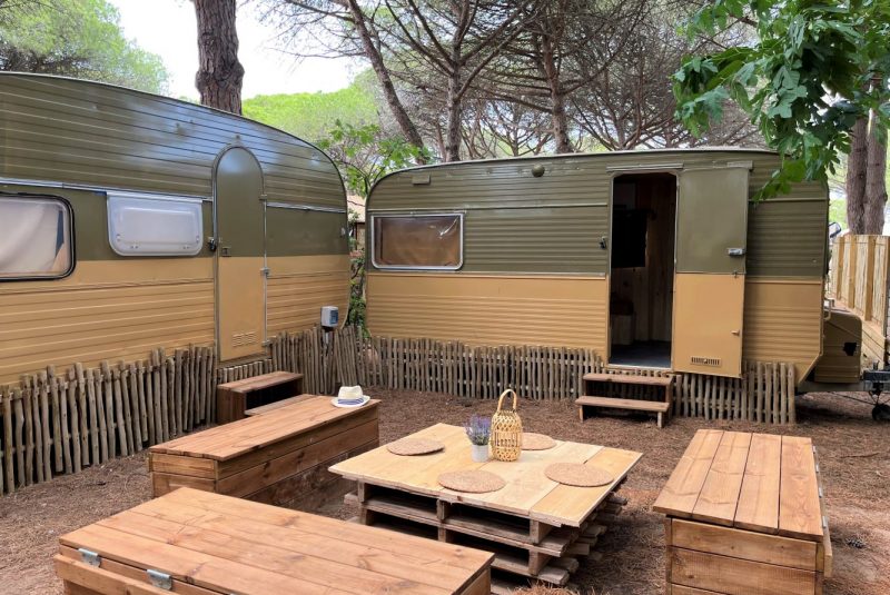 hebergement insolite camping la tamarissière agde carabane